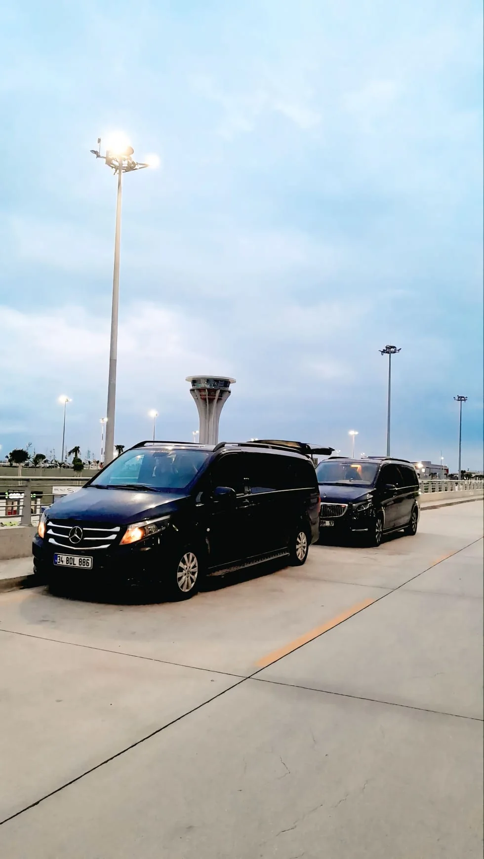 Havalimanı transferinde VIP araçlar